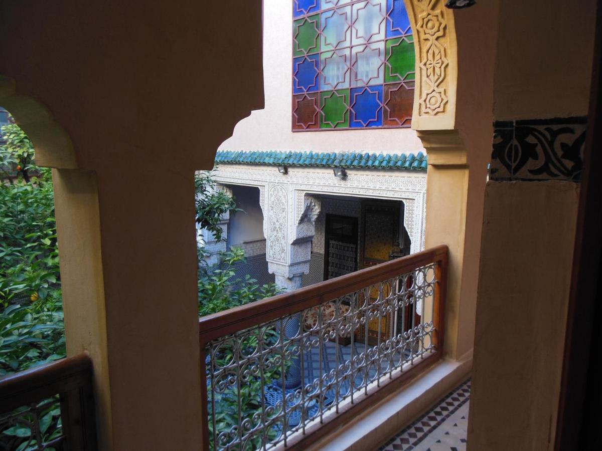 Riad Les Chrifis Navette Aeroport 24 Sur 24 Φεζ Δωμάτιο φωτογραφία