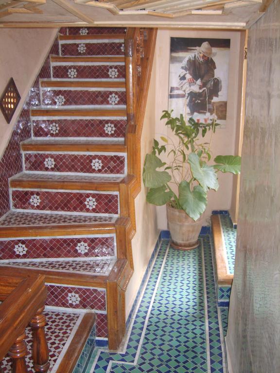 Riad Les Chrifis Navette Aeroport 24 Sur 24 Φεζ Εξωτερικό φωτογραφία
