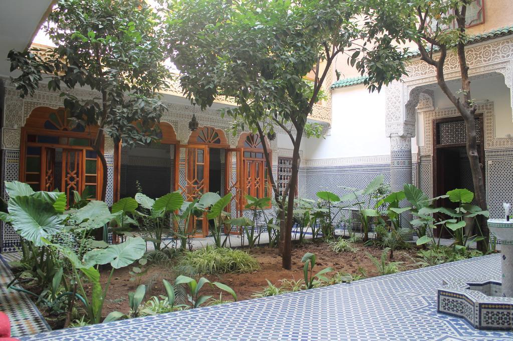 Riad Les Chrifis Navette Aeroport 24 Sur 24 Φεζ Δωμάτιο φωτογραφία