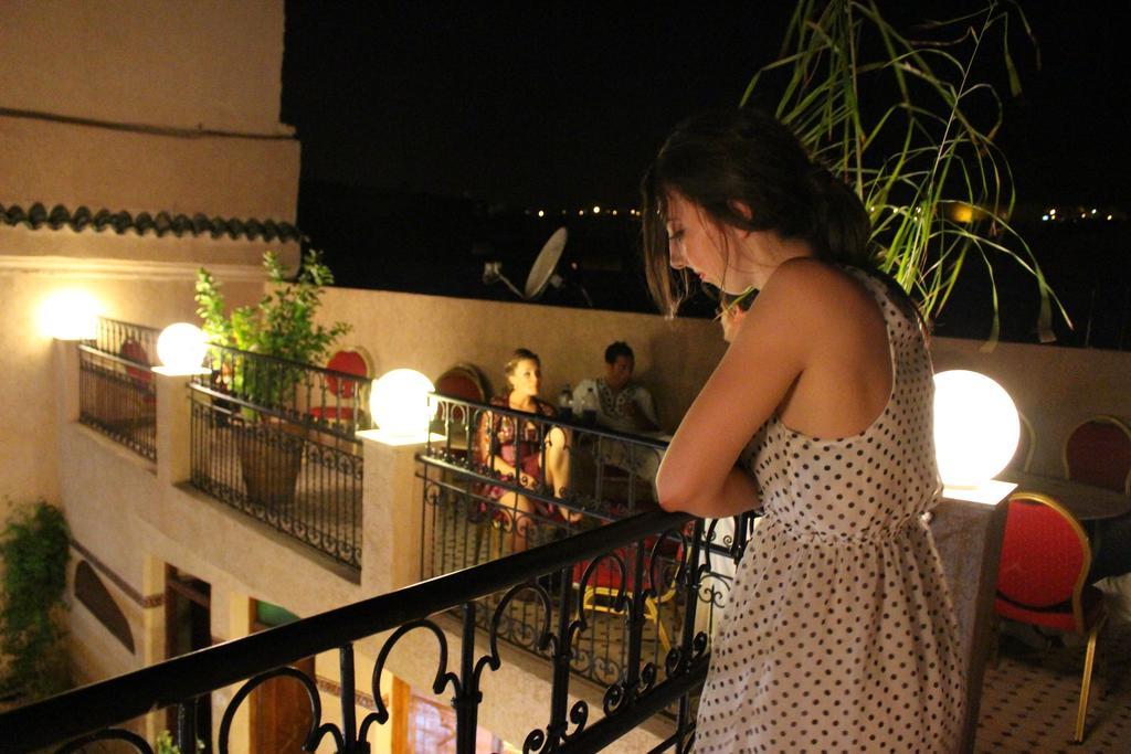 Riad Les Chrifis Navette Aeroport 24 Sur 24 Φεζ Εξωτερικό φωτογραφία