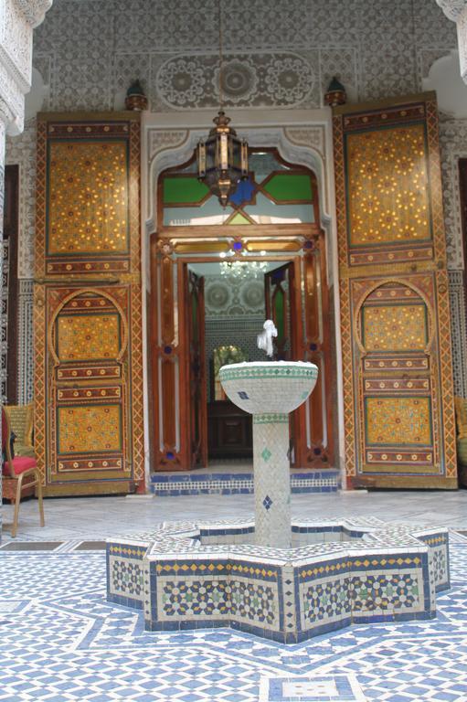 Riad Les Chrifis Navette Aeroport 24 Sur 24 Φεζ Εξωτερικό φωτογραφία