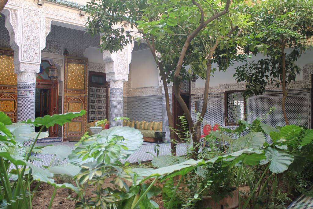 Riad Les Chrifis Navette Aeroport 24 Sur 24 Φεζ Εξωτερικό φωτογραφία